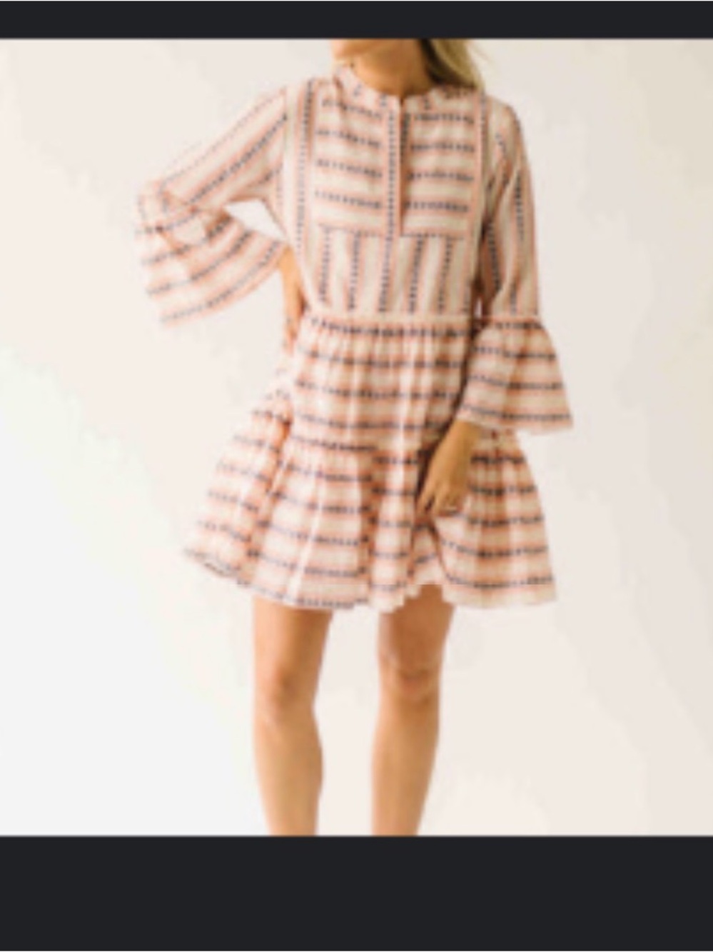 Reeves’s Patterned V-Neck Dress in white + peach